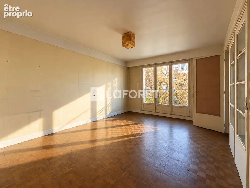 Appartement Paris 2 pièce(s) 50.66 m2 - photo 2