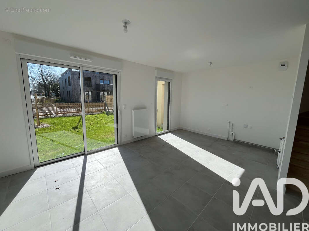 Photo 2 - Maison à MONTAIGU