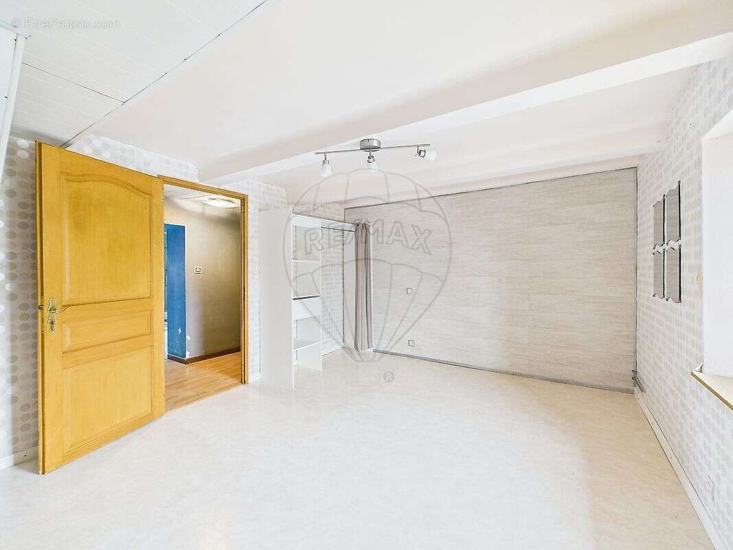 Maison à COSNES-ET-ROMAIN