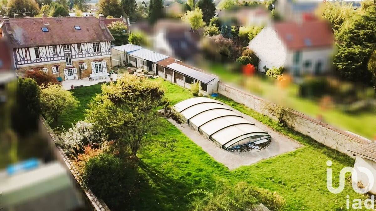 Photo 1 - Maison à LUMIGNY-NESLES-ORMEAUX