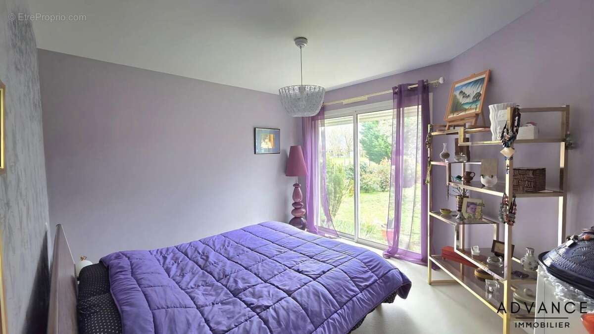 Maison à LA SALVETAT-SAINT-GILLES