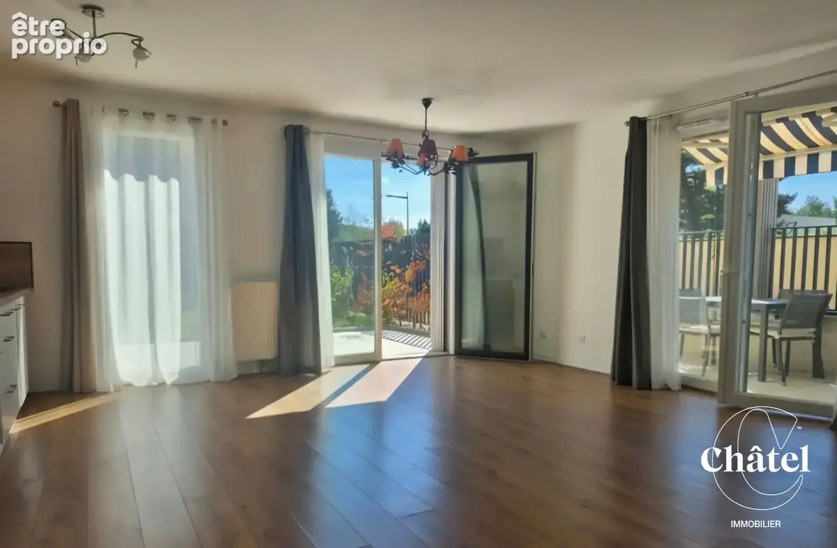 Appartement Chantilly  2 ch- jardin - proche gare -terrasse- parking sous sol - photo 2