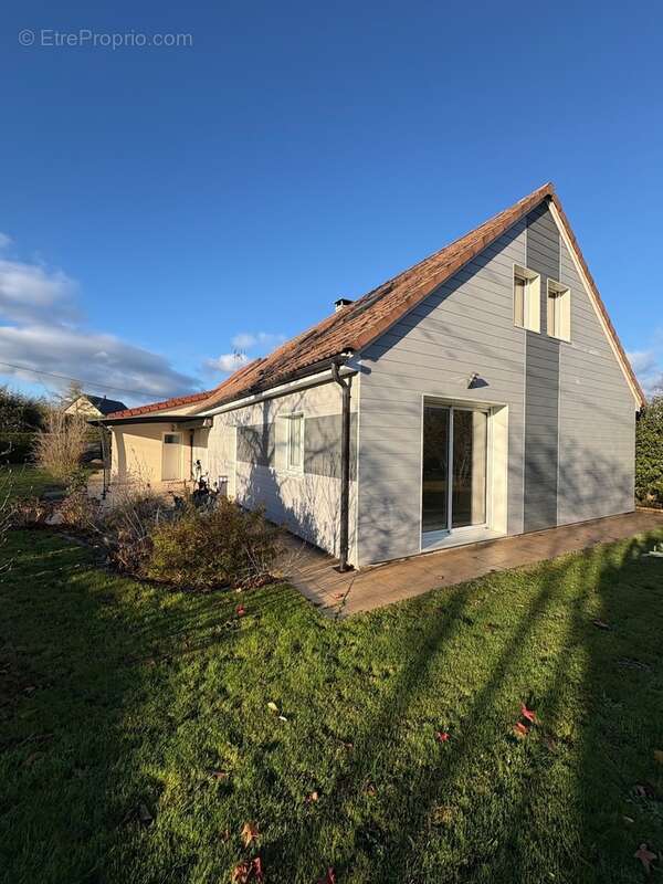 Maison à MONCE-EN-BELIN