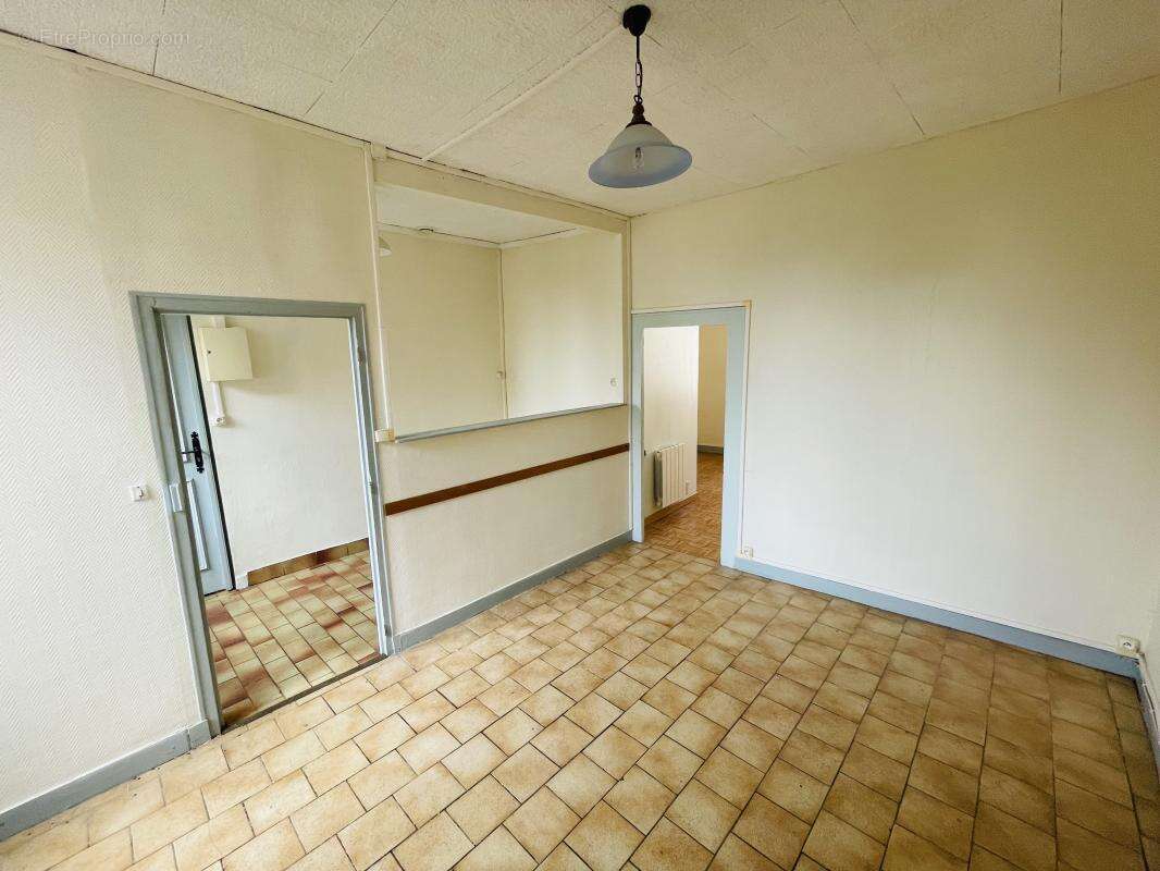 Appartement à ANGERVILLE