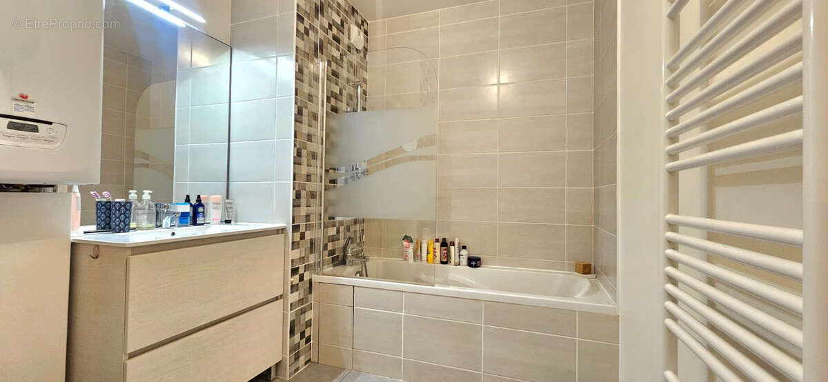 Appartement à MIRIBEL