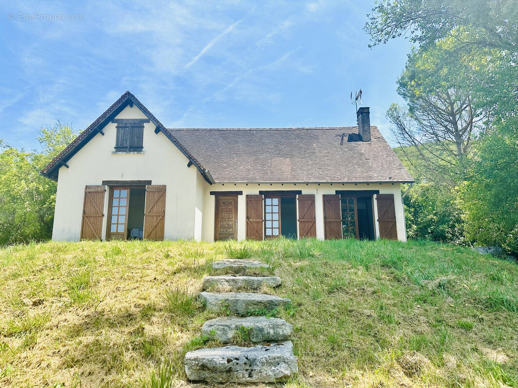 Maison à CENEVIERES