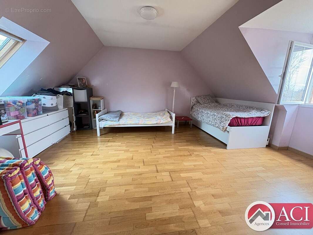 Maison à Meru (60110) - photo 4