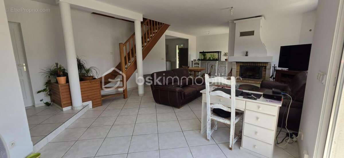 Maison 122 m² à Montardon  - photo 4