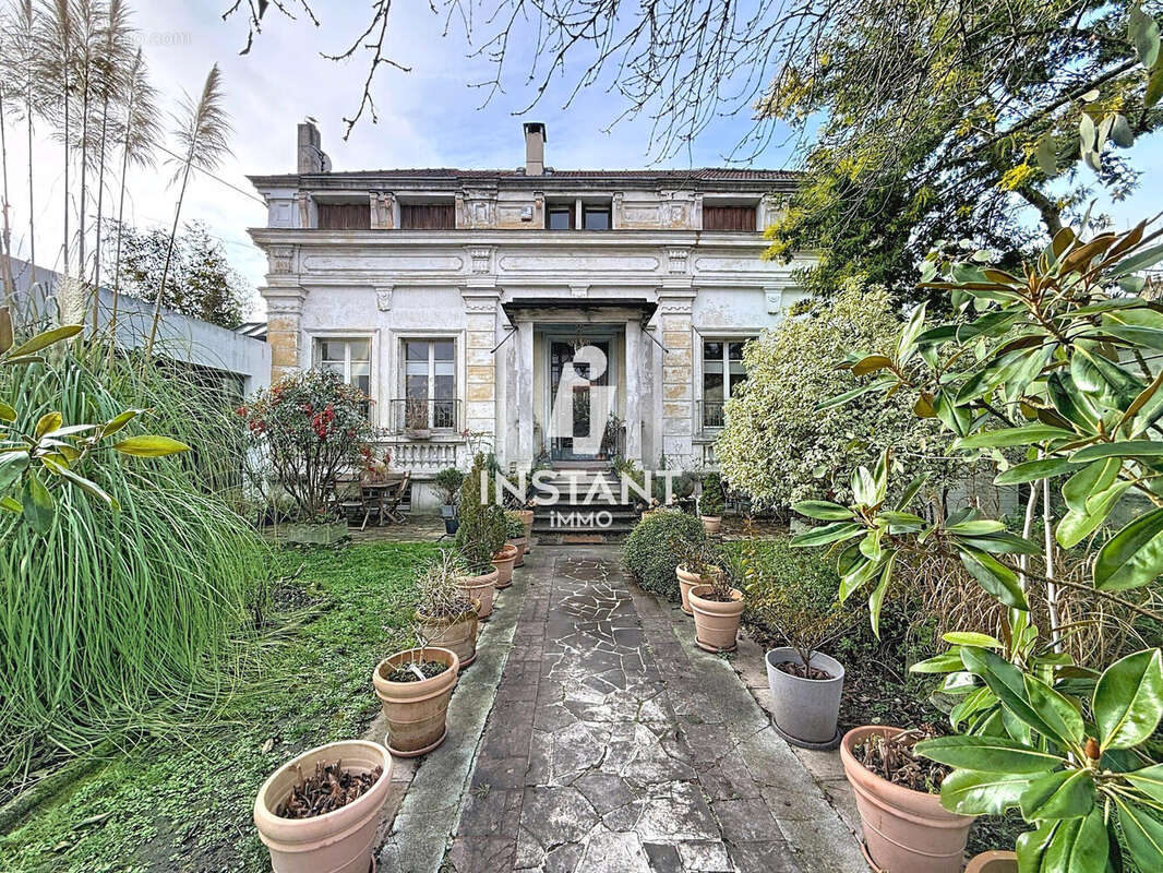 Maison à NEUILLY-PLAISANCE