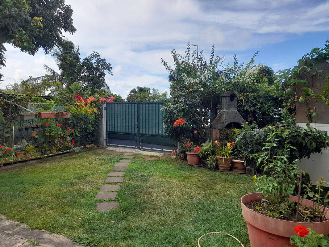 Maison à SAINTE-SUZANNE