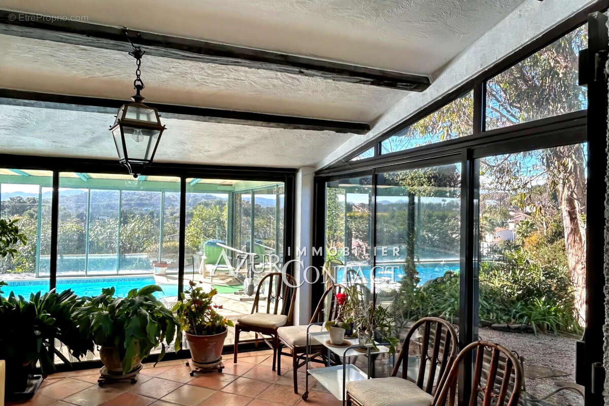Maison à MOUGINS