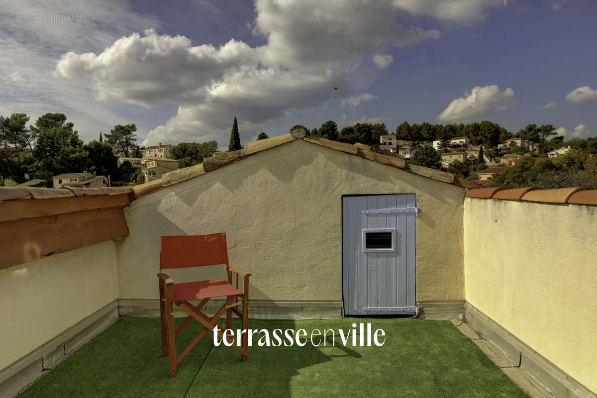 Maison à LA BOUILLADISSE