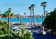 Appartement à SIX-FOURS-LES-PLAGES