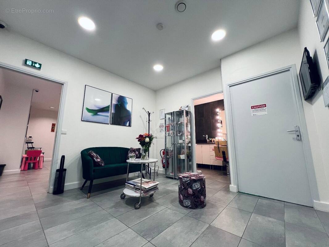 Commerce à LES LILAS