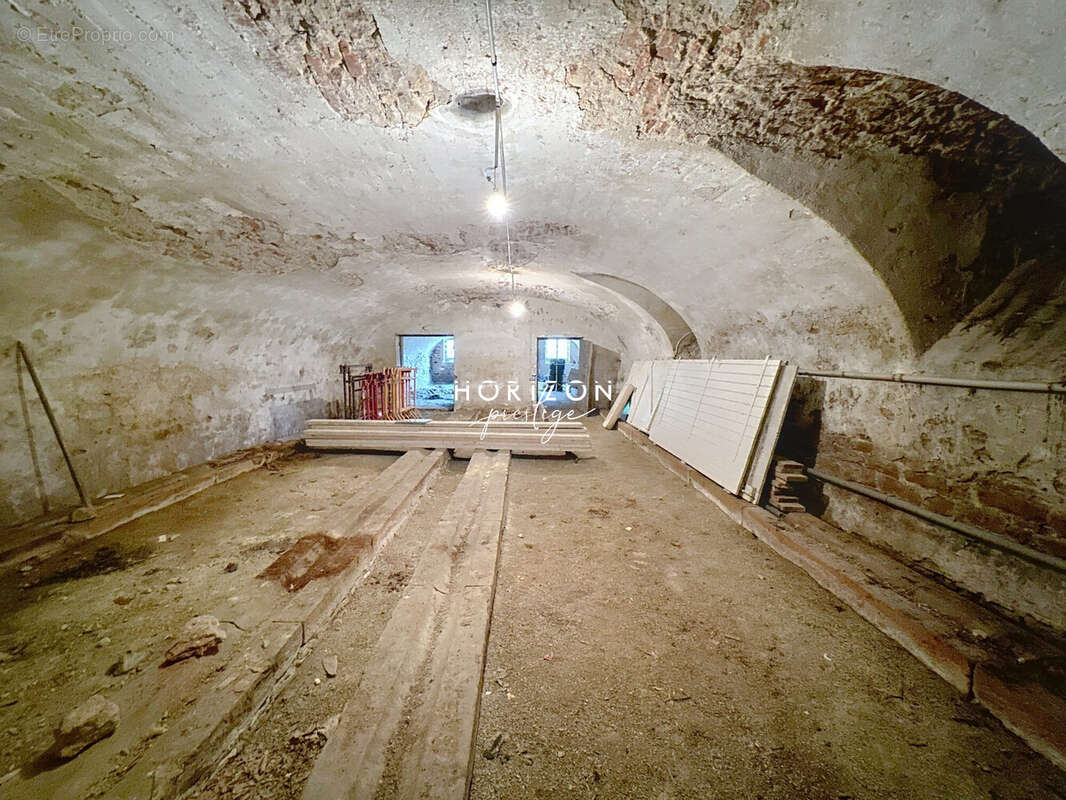 Maison à CHARNAY-LES-MACON