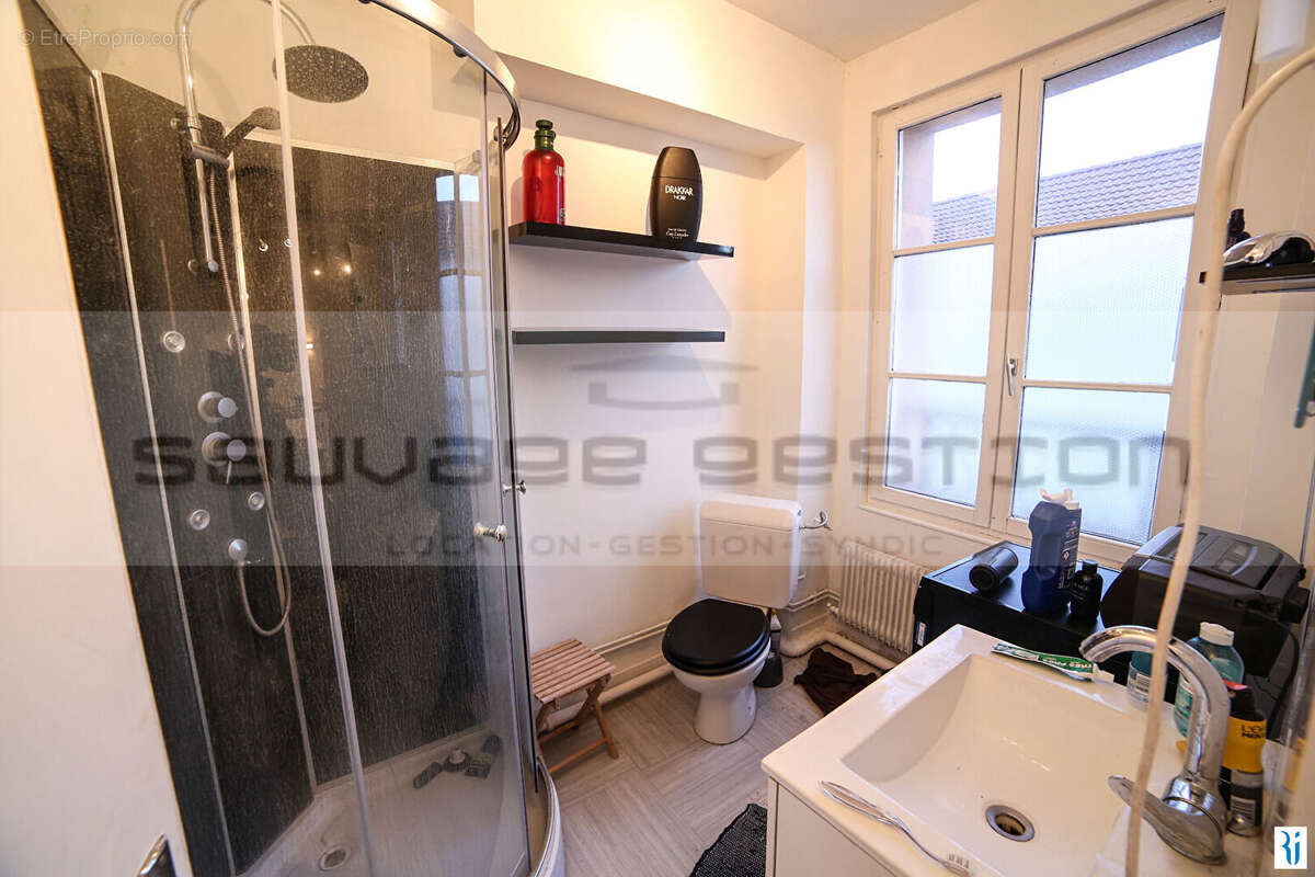 Appartement à DEVILLE-LES-ROUEN