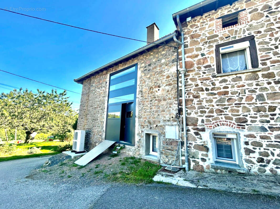 Maison à LES SALLES