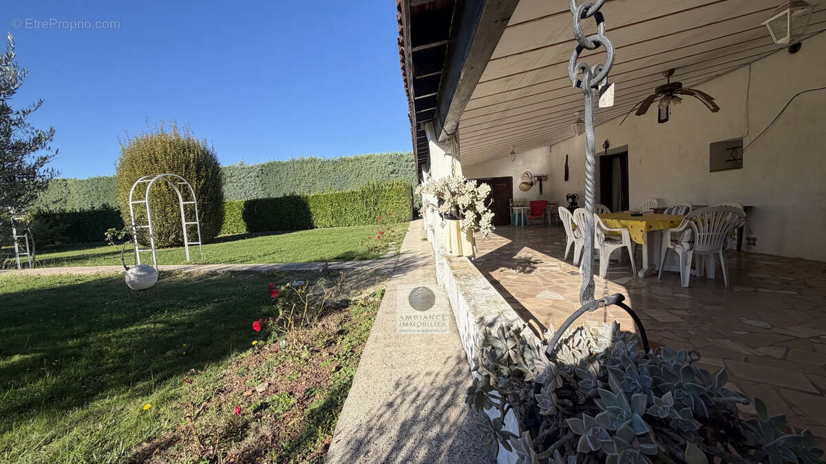 Maison à CHATEAUNEUF-SUR-ISERE