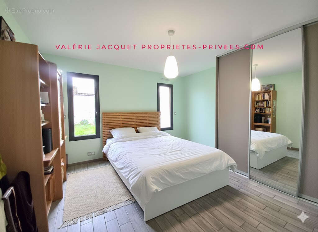 Maison à SAINT-SEURIN-SUR-L&#039;ISLE