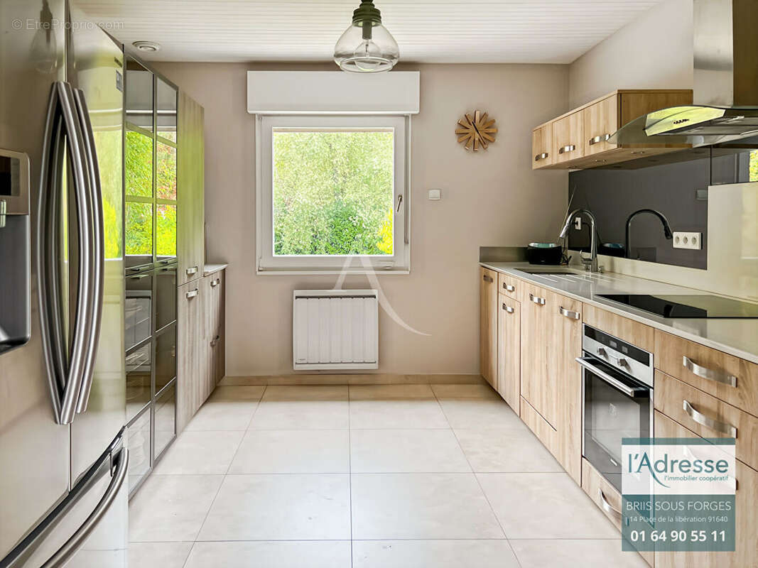 Maison à FONTENAY-LES-BRIIS