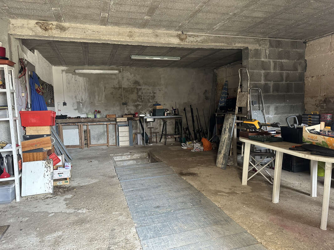 Maison de caractère au cœur de la campagne charentaise. - photo 24