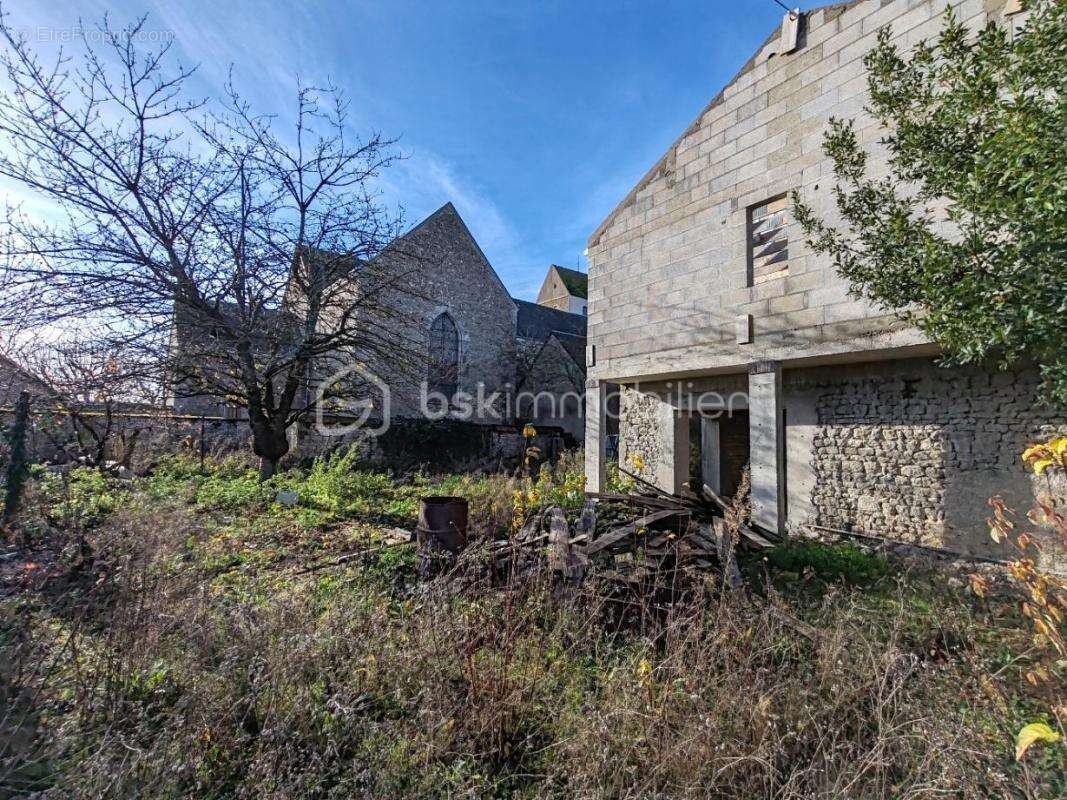 Maison à MEMBROLLES