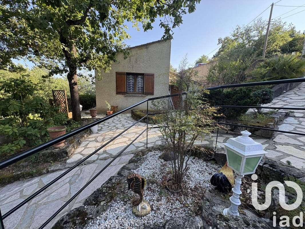 Photo 5 - Maison à CHASSIERS