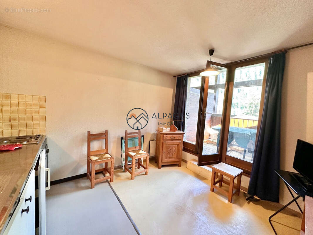 Appartement 22 m² à Aiguilles  - photo 3