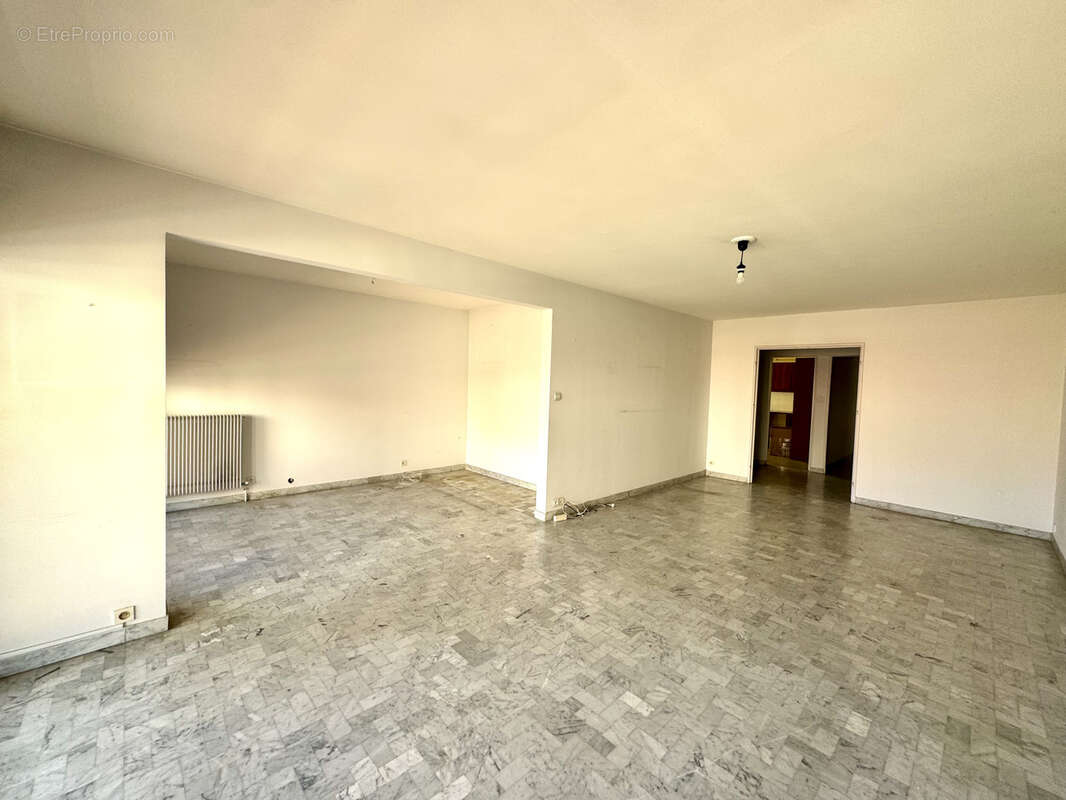 Appartement à HYERES