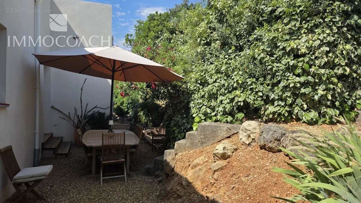 Maison à CARQUEIRANNE