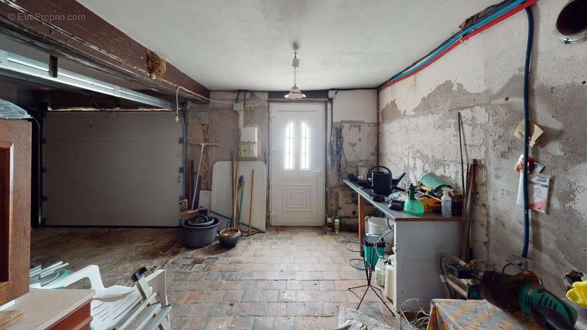 Maison à SENS-BEAUJEU