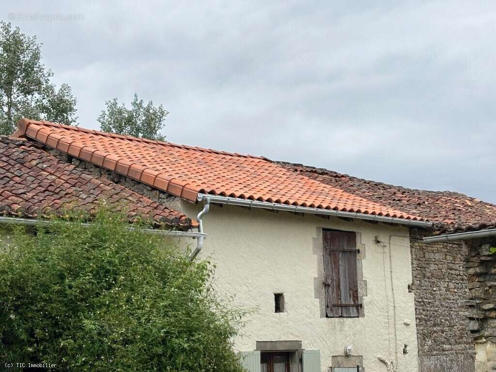 Maison de Campagne avec Dépendance 10 Minutes de Champagne-Mouton - photo 4