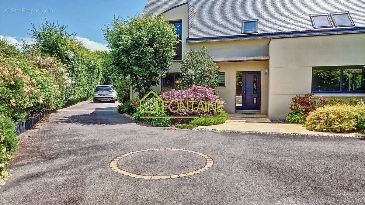 Maison à CHARTRES-DE-BRETAGNE