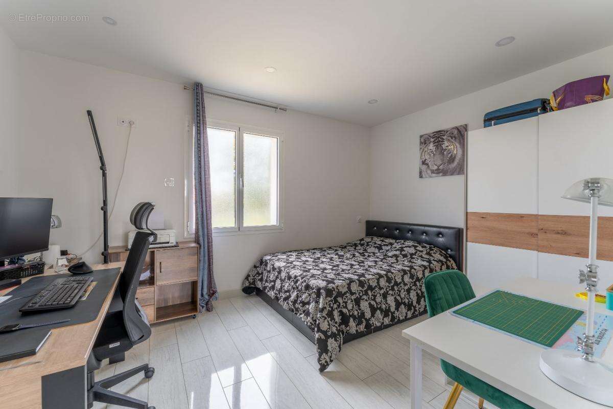 Maison à COULOUNIEIX-CHAMIERS