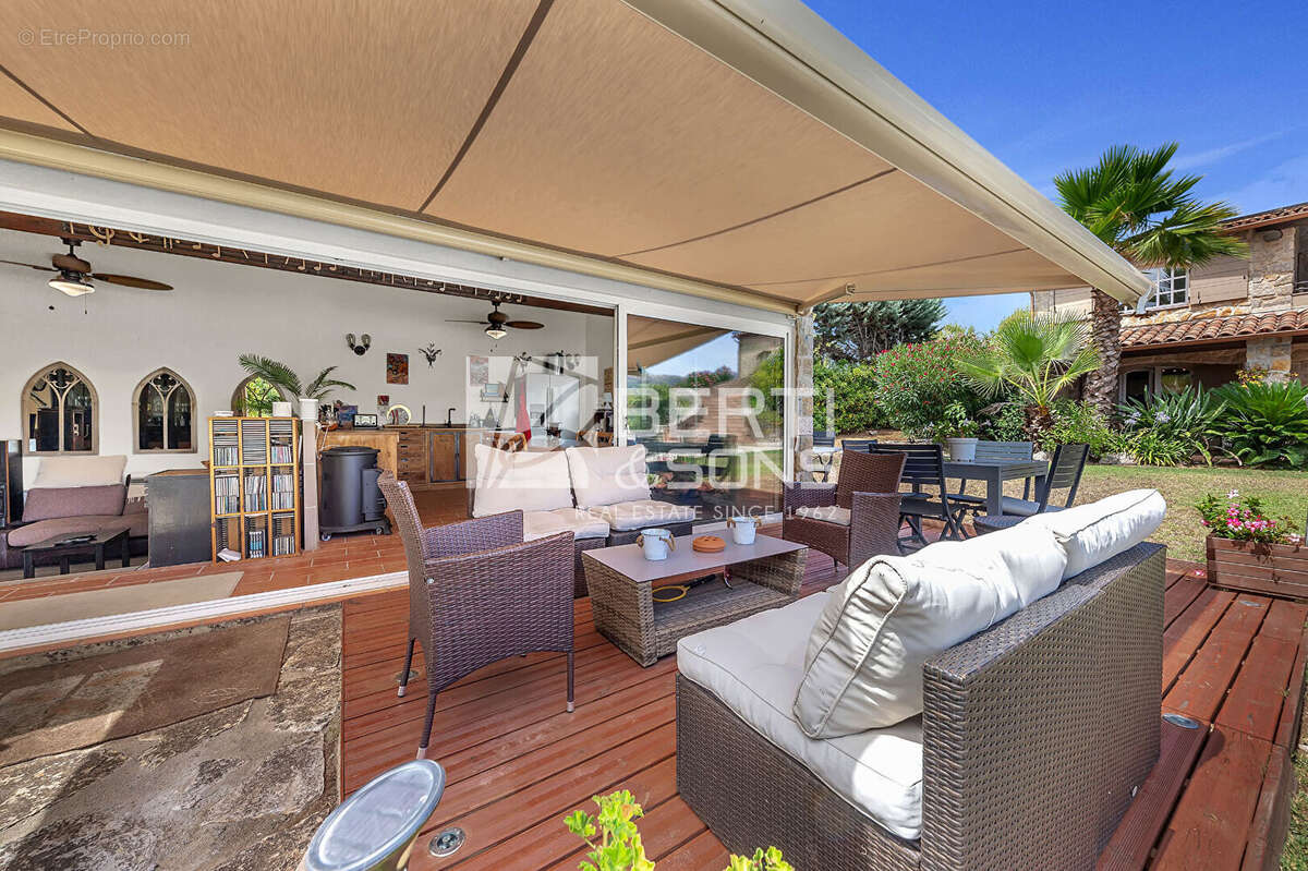 Maison à PEYMEINADE