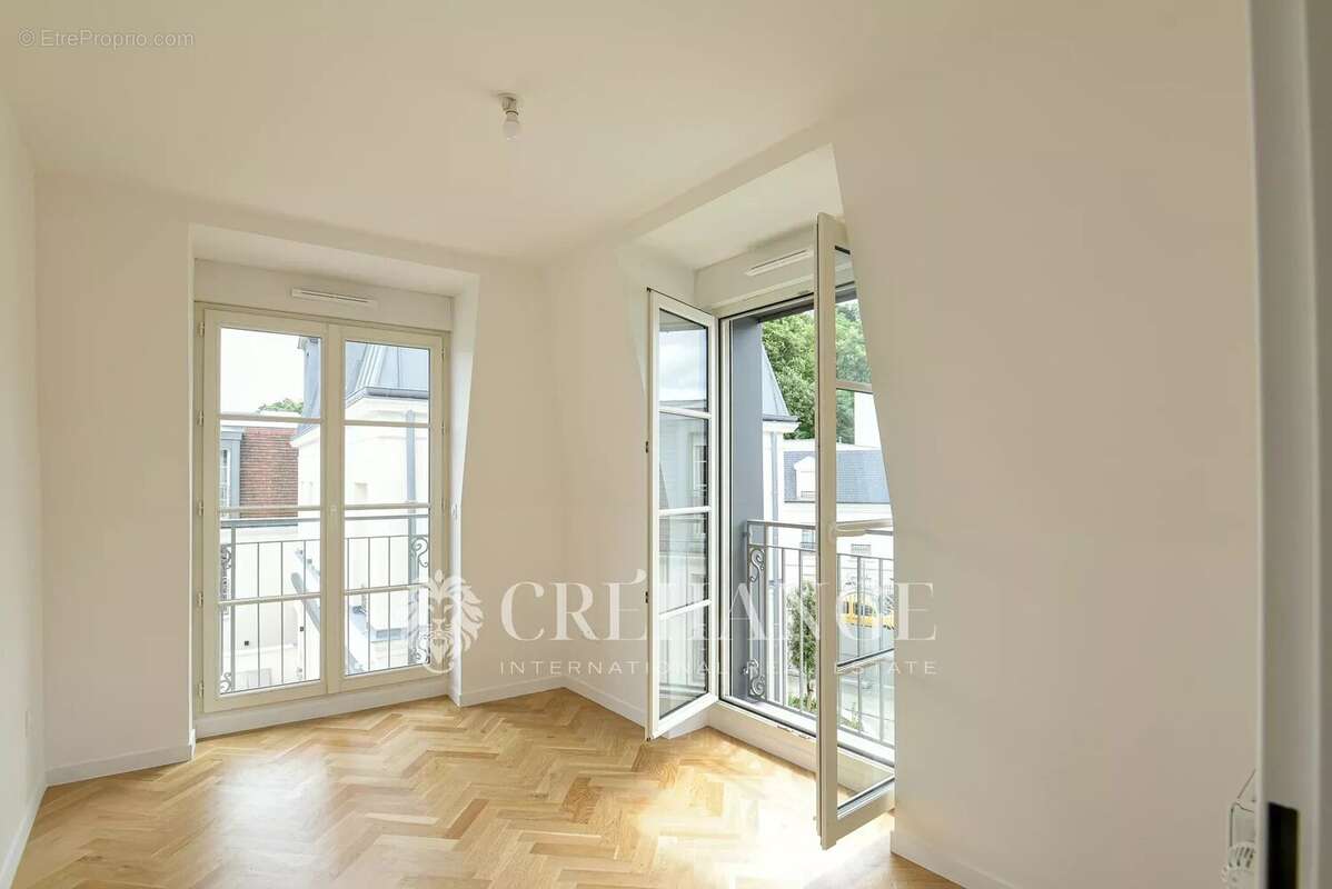 Appartement à BOUGIVAL