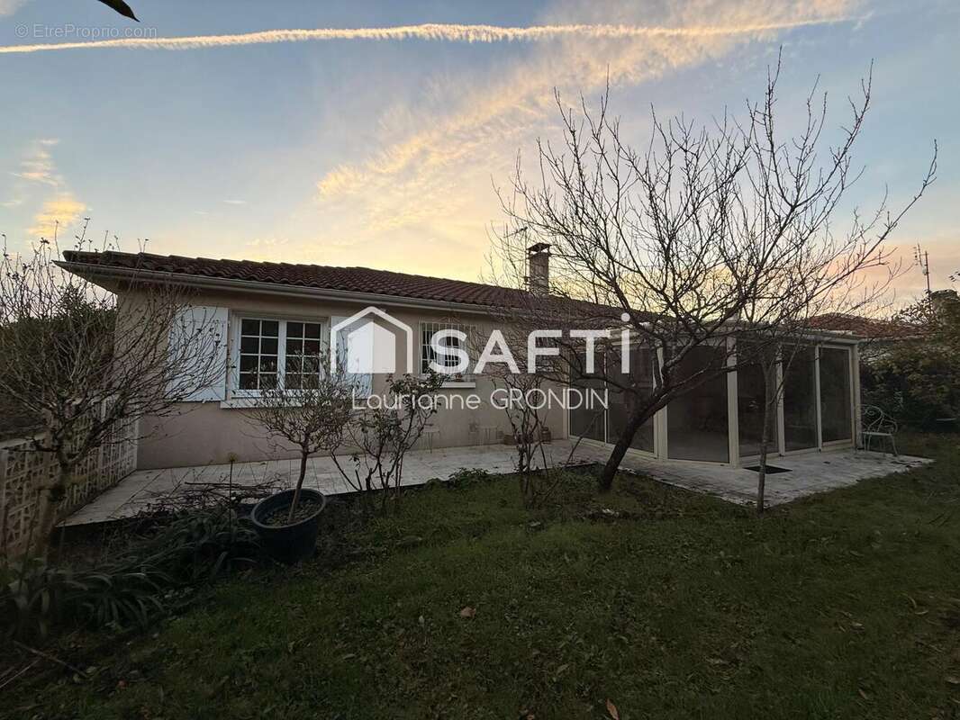 Photo 2 - Maison à FONTCOUVERTE