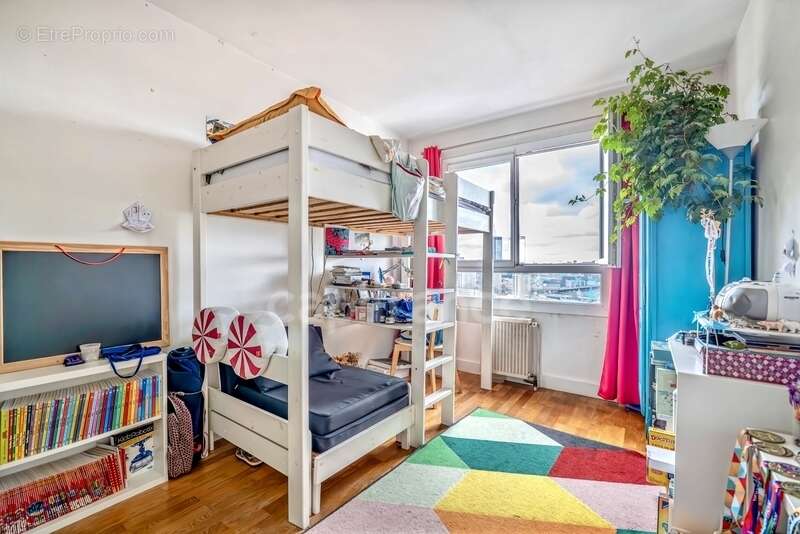 Appartement à PARIS-20E