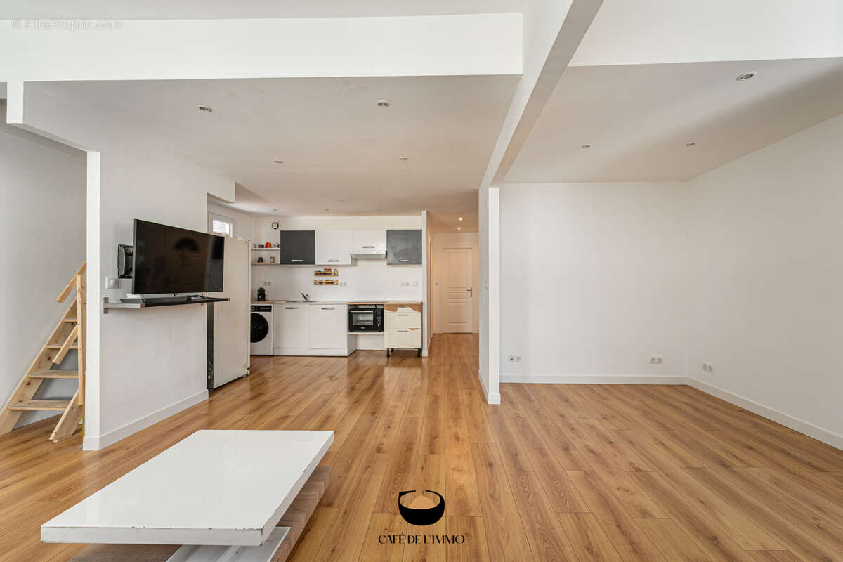 Appartement à MARSEILLE-6E