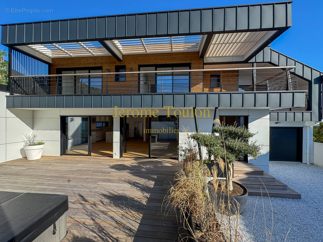 Maison à VAUX-SUR-MER