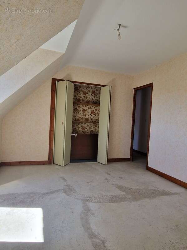 Maison à POMMERIT-LE-VICOMTE