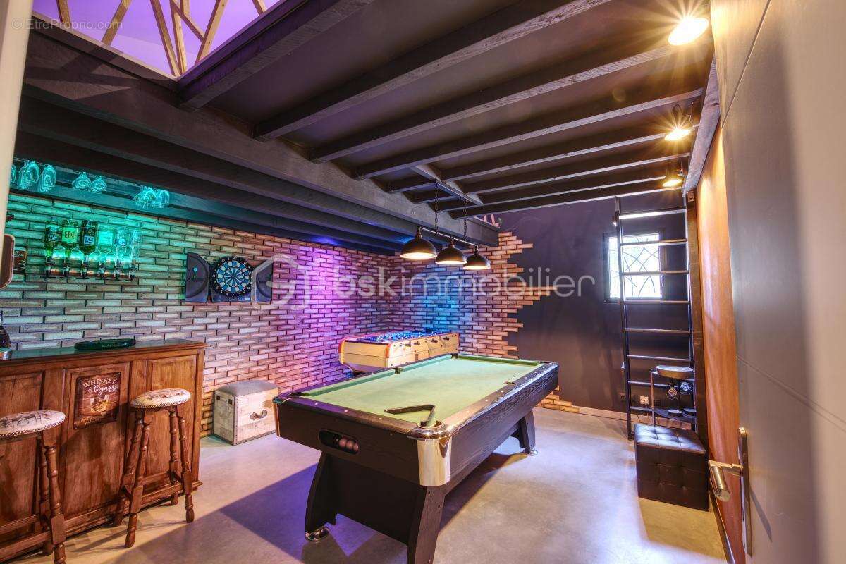 Maison à UCHAUX