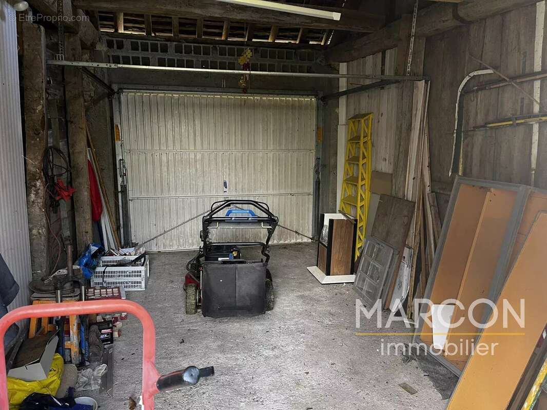 Maison à CHAMBON-SAINTE-CROIX