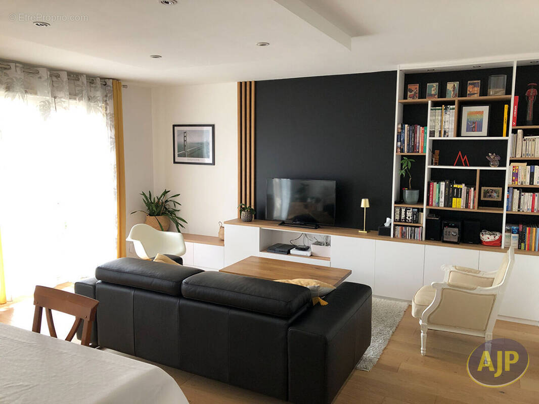 Appartement à SAINT-SEBASTIEN-SUR-LOIRE