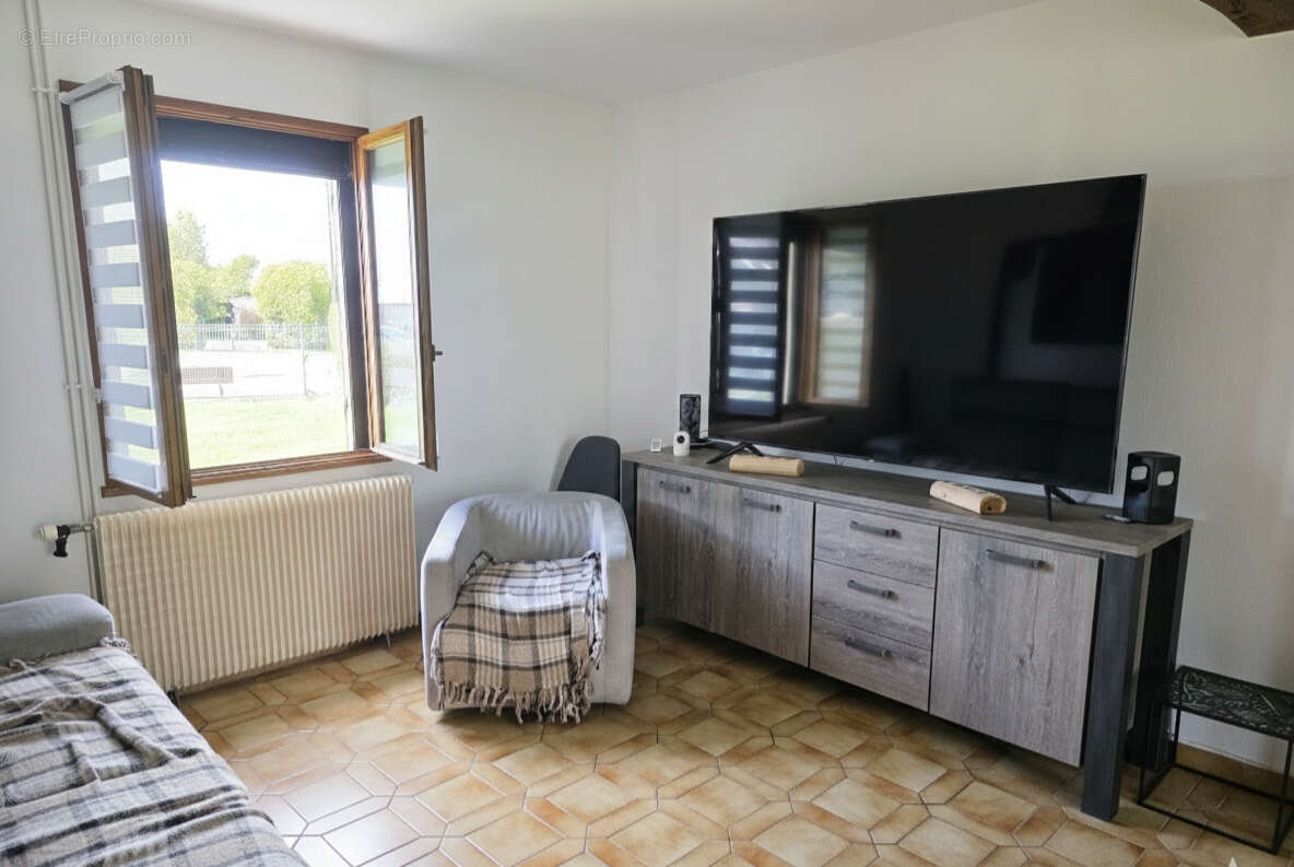 Maison à WOIGNARUE