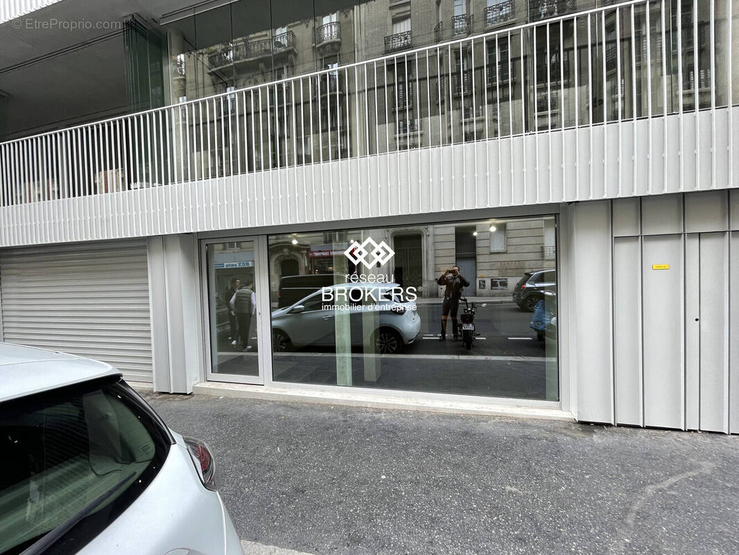 Commerce à PARIS-18E