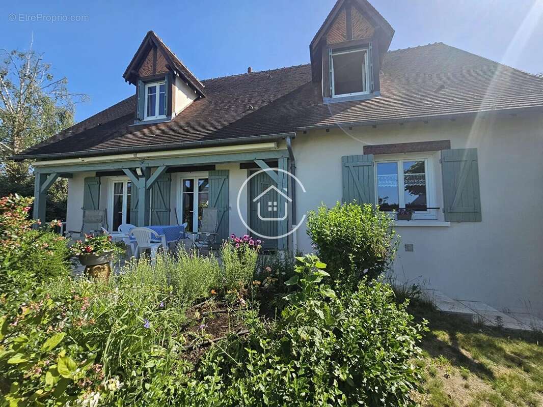 Maison à SAINT-CLAUDE-DE-DIRAY