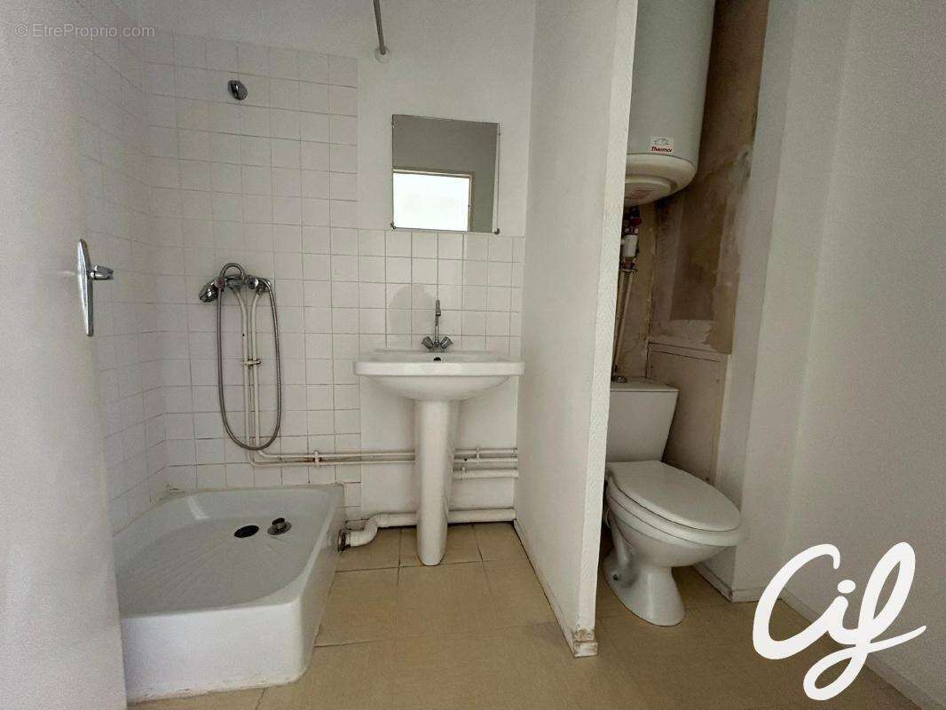 Appartement T1 NANTES Champ de Mars - 23.85 m2  104 000 Euros - photo 7