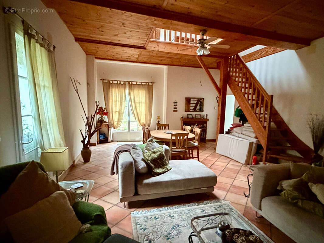 Maison à LOUBILLE