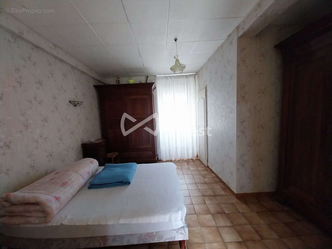 Maison à LESTELLE-BETHARRAM